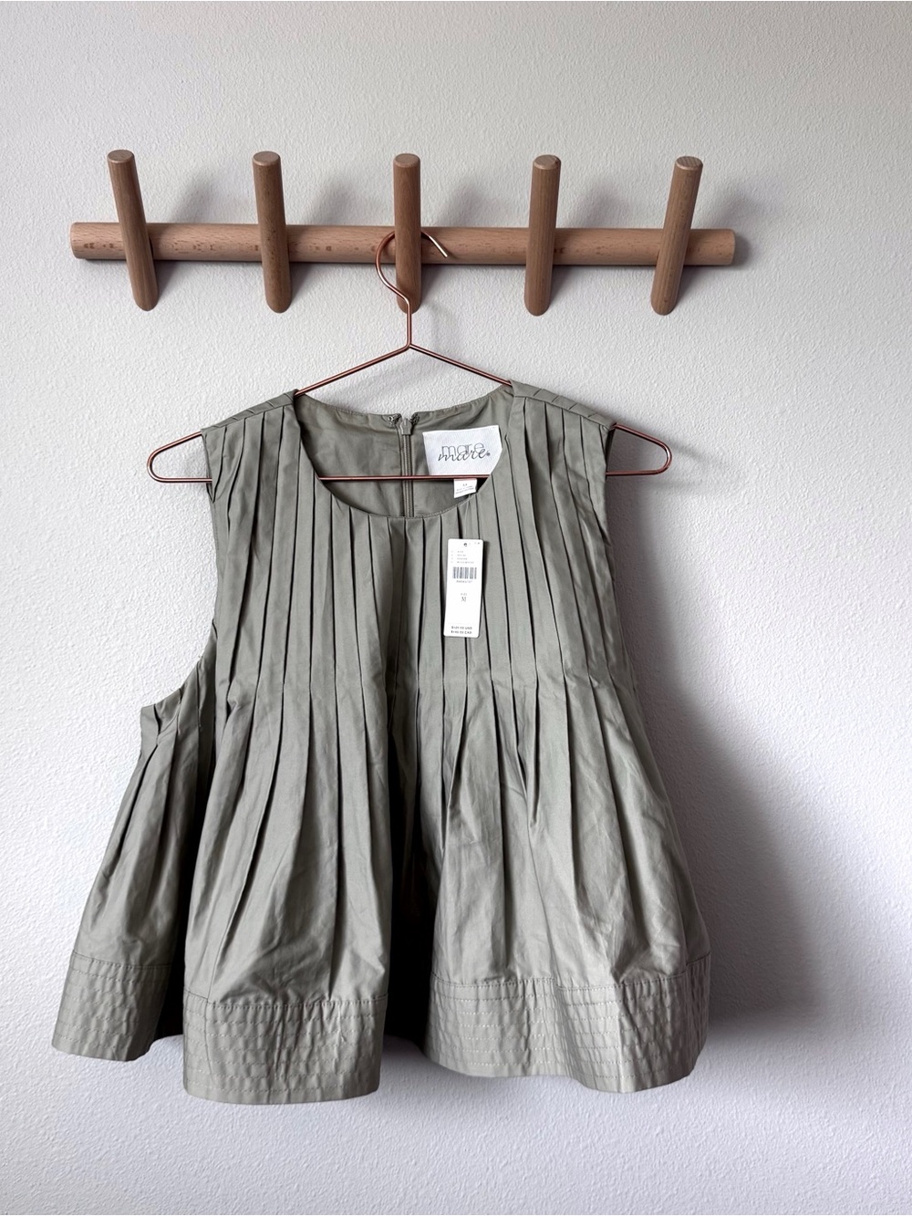 Mare Mare Pleated Structured Swing Tank Top in Sage - Picture 3 of 11